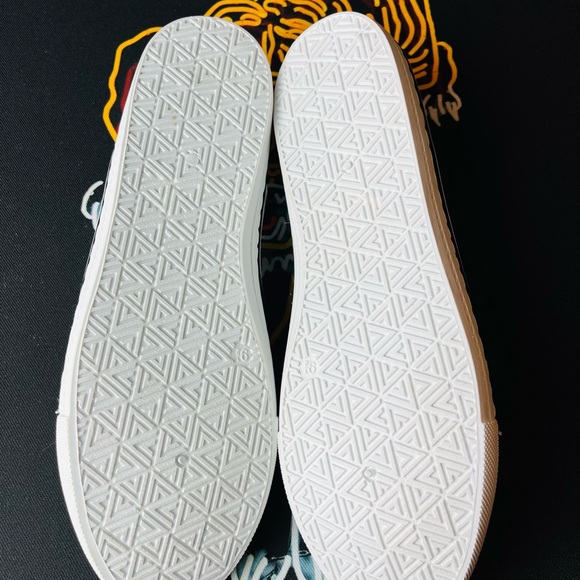 Maurices Women’s Classic Slip On Comfort White Walking Shoes Size 9.5M - Picture 5 of 7